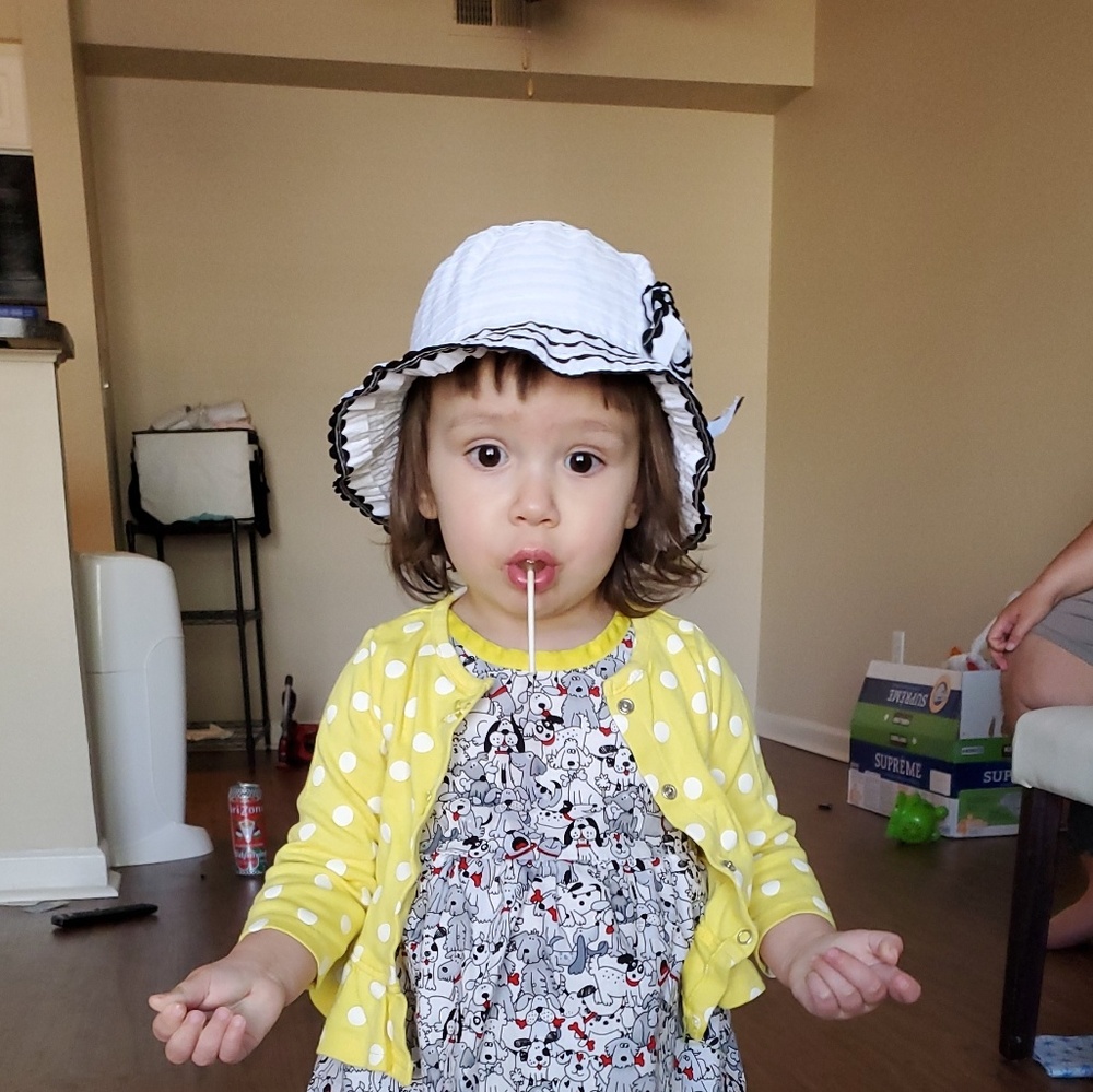 Meet your Posher, Elizabeth